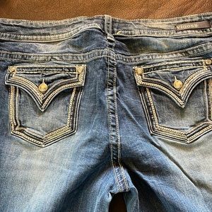 Ladies slim boot size 20 jeans.  Only worn a couple times.